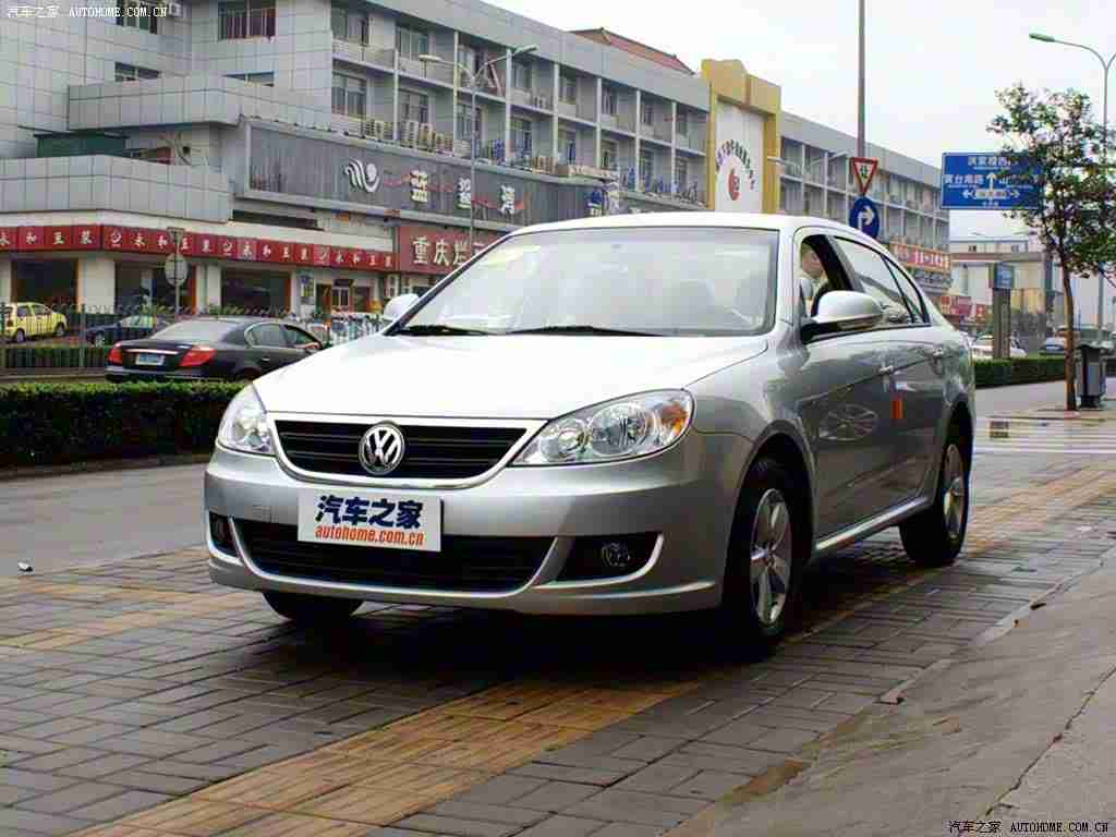 黄色软件下,智能潮涌，绿色领航：创新科技重塑未来驾驶体验-3