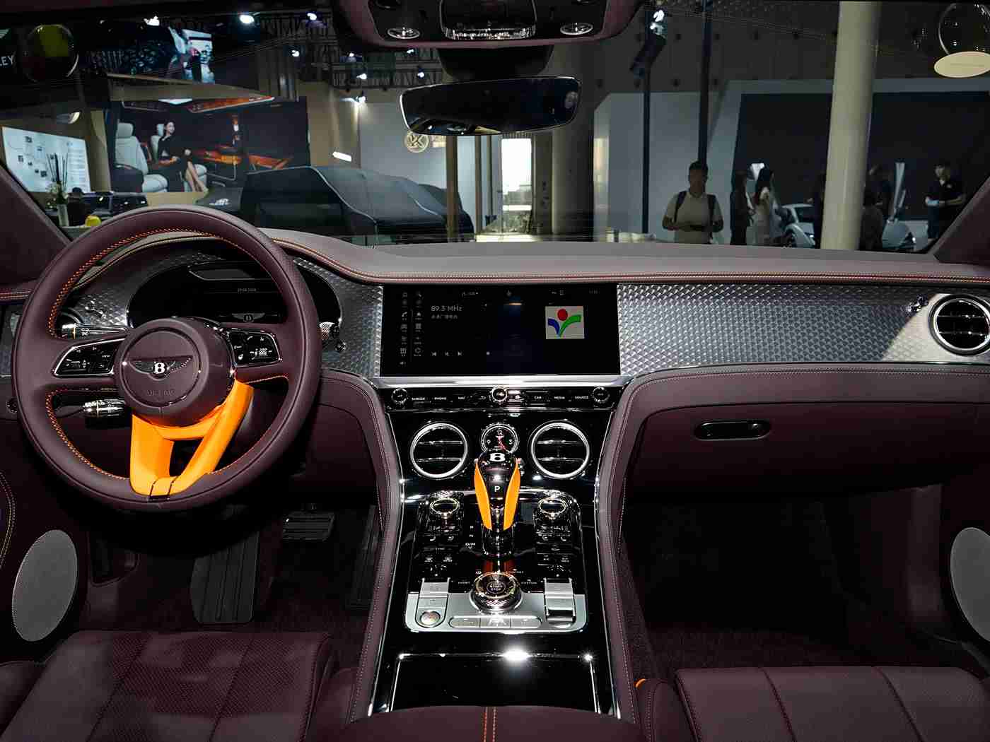 农村白嫩BBwBBwBBW,农村市场新宠：高效节能“白嫩”汽车，亲民价格成农村家庭出行首选-4