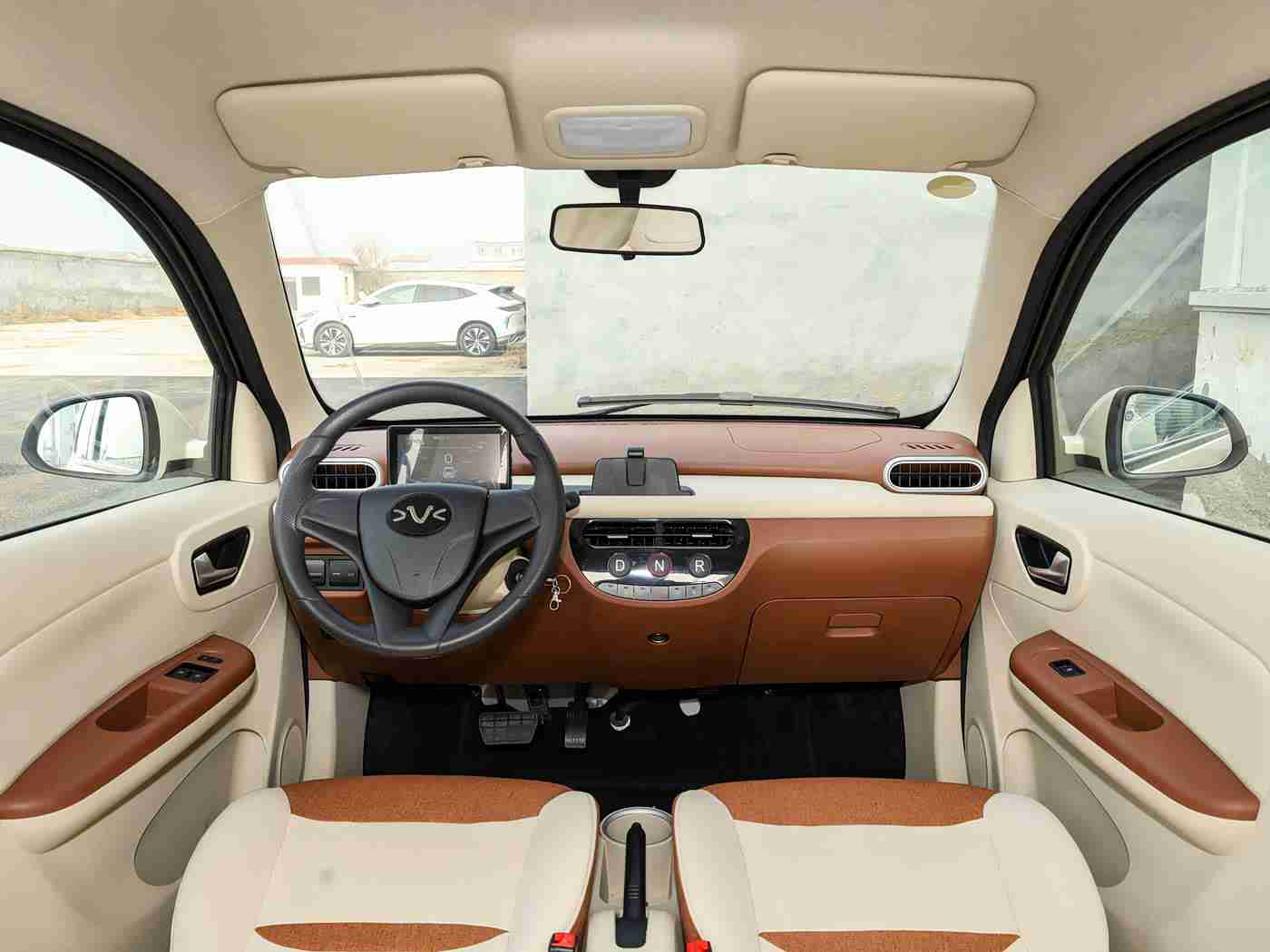 黄色软件app下载3.0.3免费装妆,智能驾驶新体验，汽车辅助软件升级焕新装，车主个性化乐享出行-5