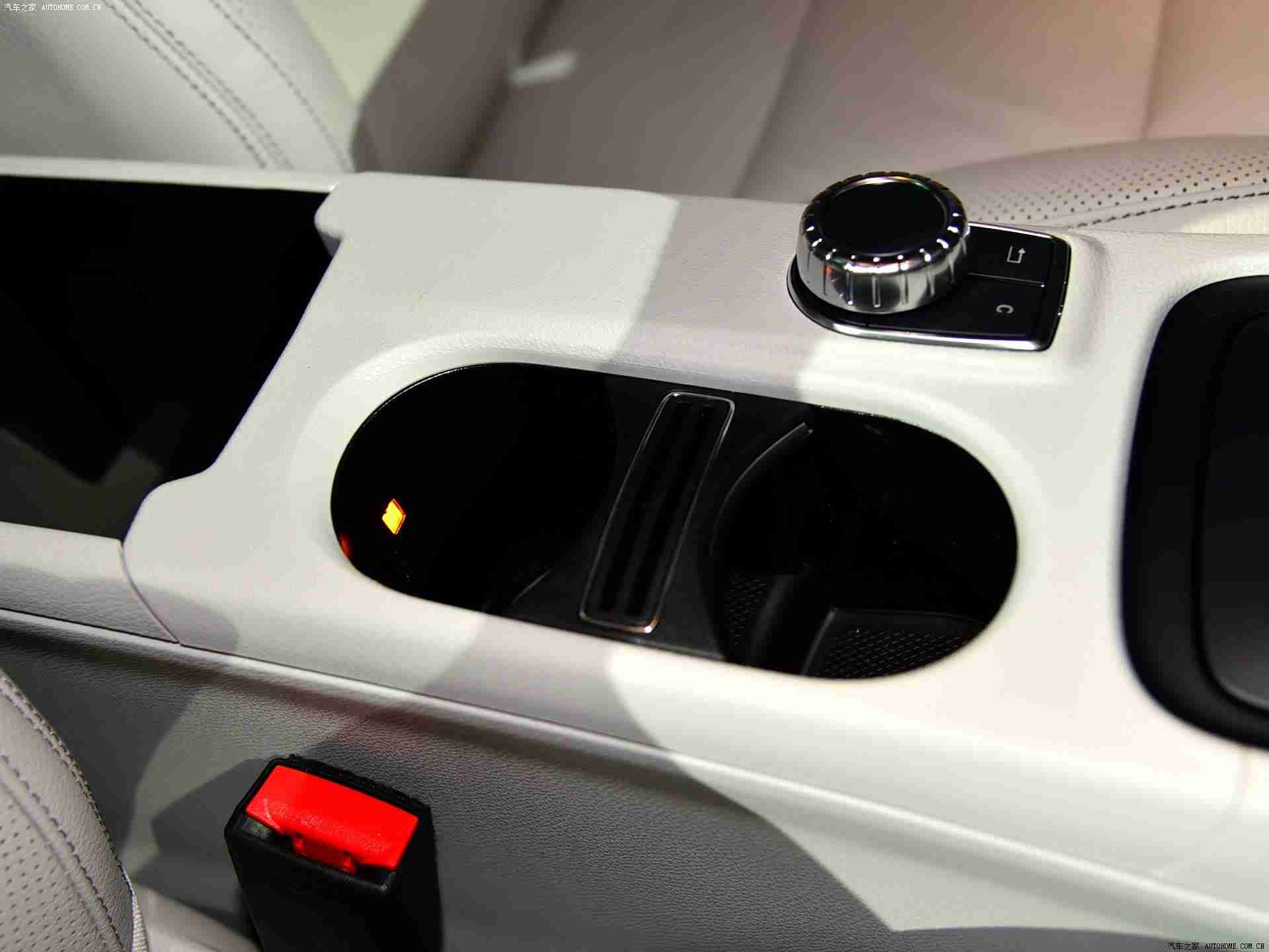 7r7tcc免费版最新版本,科技助力出行无忧，“7r7tcc免费版”全新升级，打造智能驾驶新体验-3