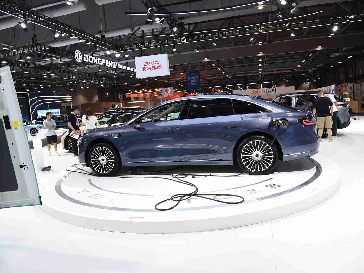 黄色app下载3.0.3每天无限免费大全华为,华为携手知名车企，打造创新免费车载应用，引领汽车智能新体验-4