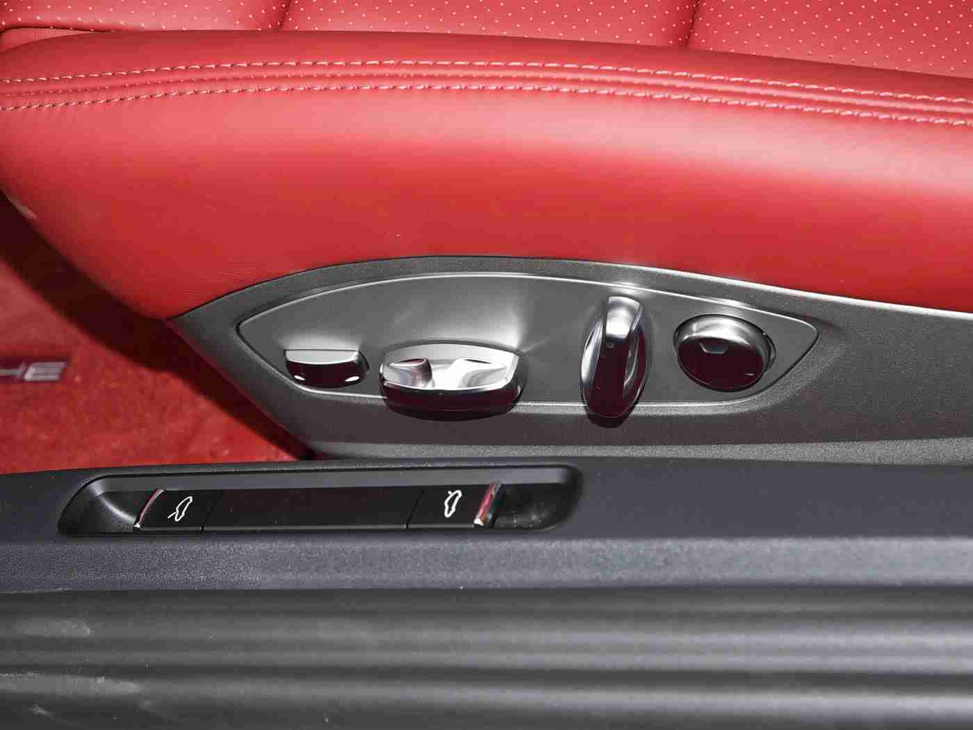 中国农村树林性BBw,农村汽车市场新宠崛起，树林性BBw引领潮流，助力乡村振兴-1