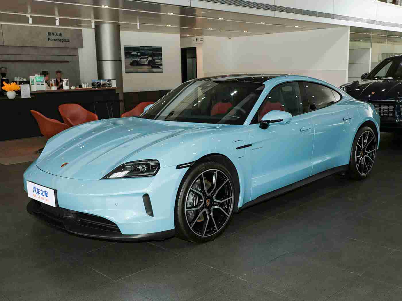 男生桶女生,汽车内饰创新潮起：“男桶女”座椅设计引领个性化驾驶体验-1