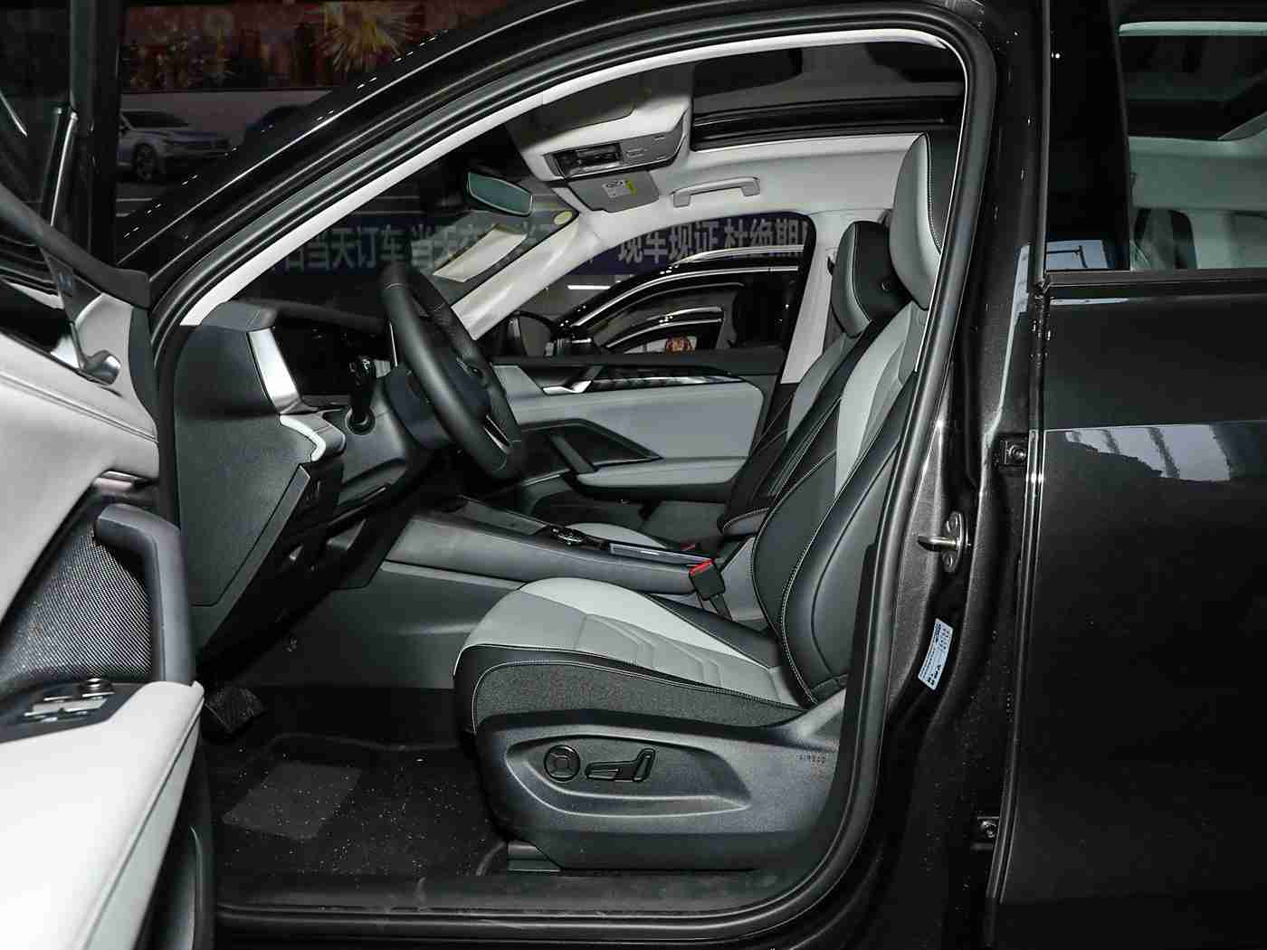 7r7tcc免费版最新版本,科技助力出行无忧，“7r7tcc免费版”全新升级，打造智能驾驶新体验-4