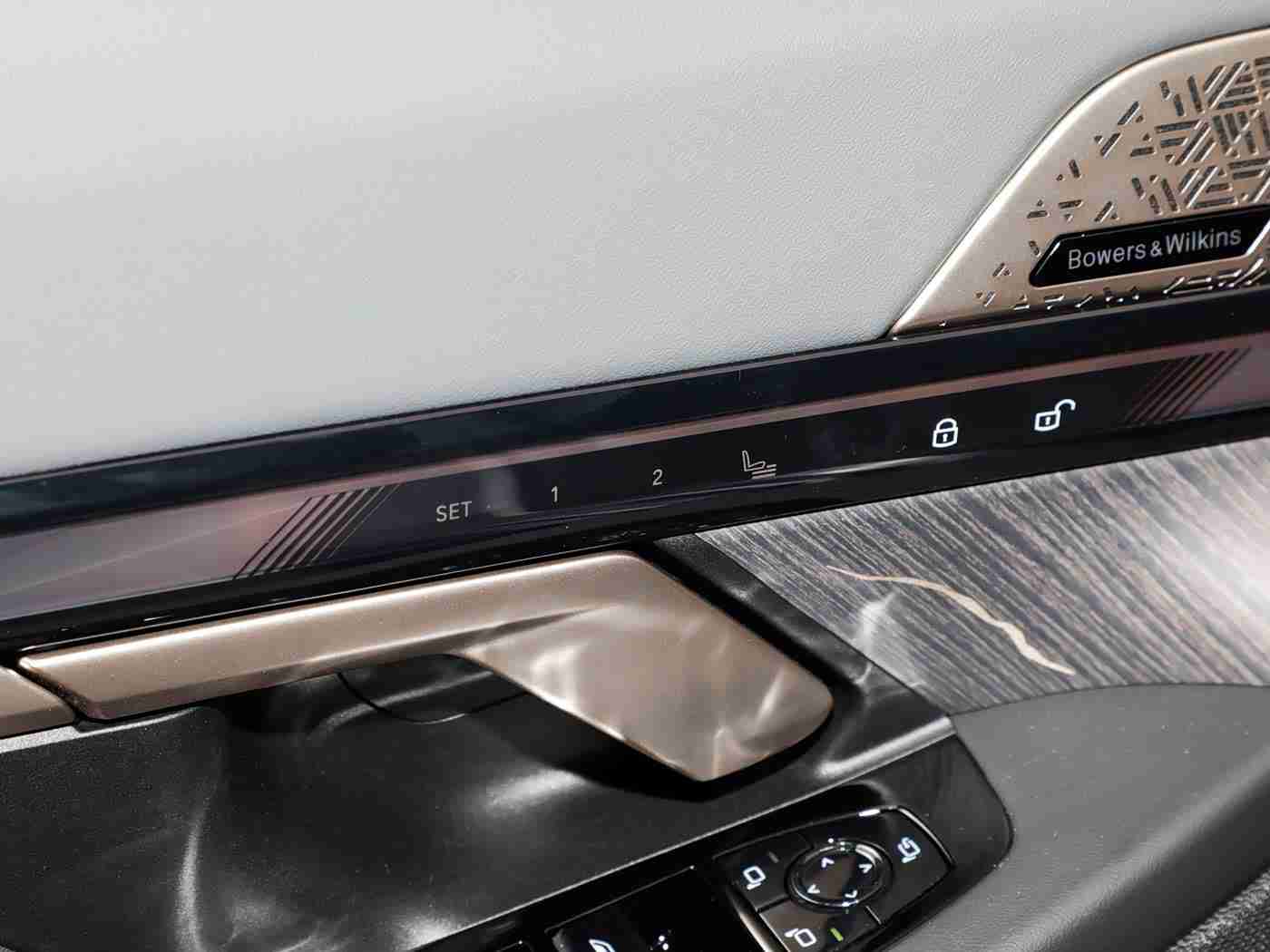 王者荣耀女角色全身没有小爱心图片侠客网,创新设计引关注,智能科技领风骚:全新纯电动SUV引领市场潮流,期待成为新能源汽车佼佼者-4