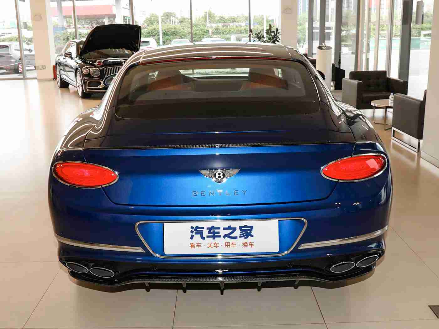 黄色应用,智能导航，安全驾驶，绿色出行，车友共享，新体验之旅-1