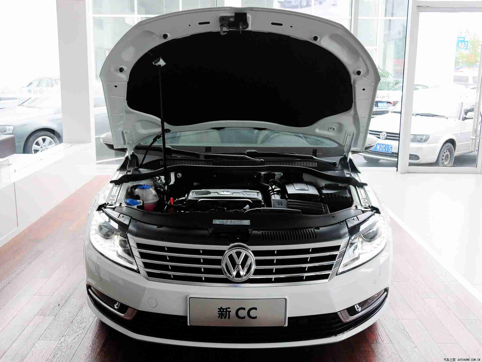 黄色软件3.0.3免费,“科技领航，免费体验：智能驾驶新纪元，助力汽车行业发展新篇章”-1