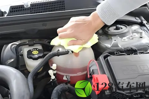 小鹏X9超级增程11月20日上市，预售价为35-37万元-1