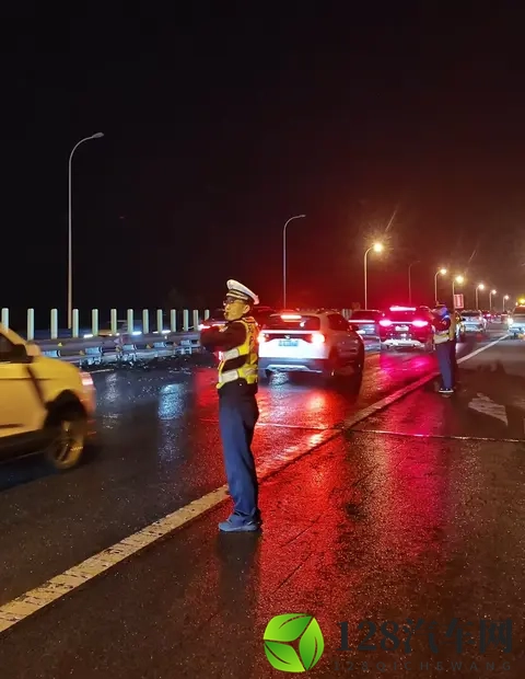 冬季恶劣天气频现 强化认知+全面防备=出行平安-1