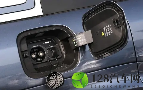 1798万起的硬核SUV，方程豹钛7为何首月销量破两万？-2