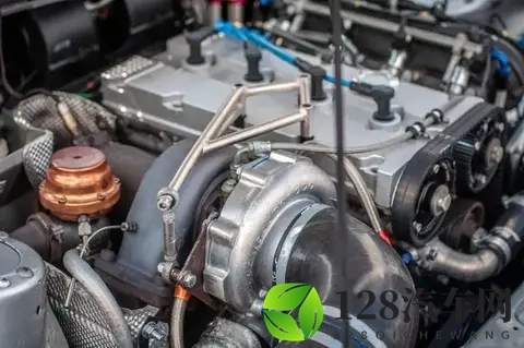 1年只行驶2000公里,可以2年换一次机油吗?修理工告诉你答案!-3