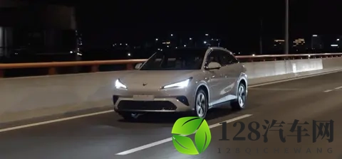 试完极狐T5，感觉之前看的车不香了-1