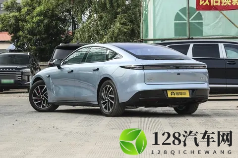 11月买车福利来了！看完2025款星纪元ES，发现是真的香-2