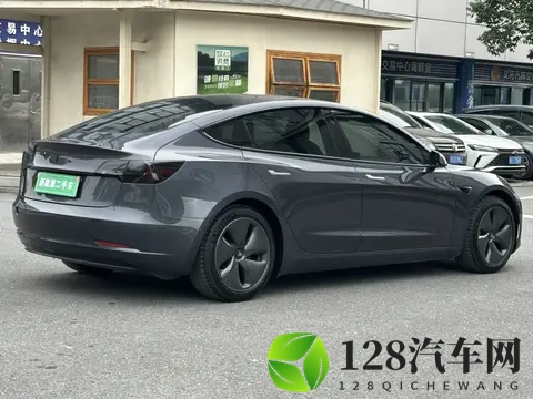 12万多收台Model3，通勤代步真香警告！-3
