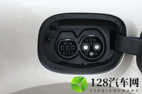 解读 2025 款长安 Lumin：5 款配置核心差异与用户适配方向-3