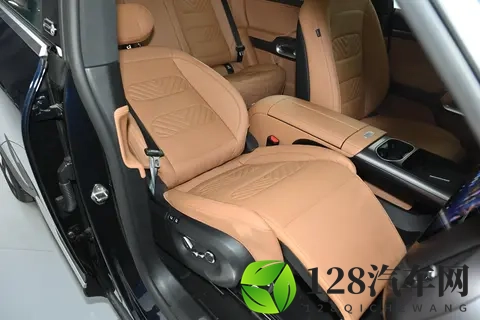 开了 10 年 smart 油车,换了精灵 #5 插混,这 3 个优点让我越开越爱!-2