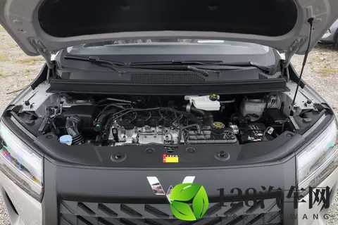 7万级真7座MPV！星光730 2025款 舒适型实测：二胎家庭出行无压力-1