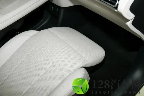 新车  或售10万元起_纯电小型SUV，长安启源全新Q05将11月21日上市-3