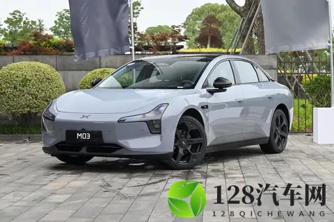 15万内拿下高配智电家轿：小鹏MONA M03与长安启源A06，如何二选一-1