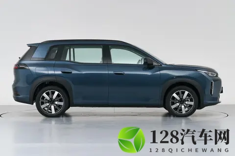 广汽放大招了！AION i60增程版，预售价1268万起，适合家用-2