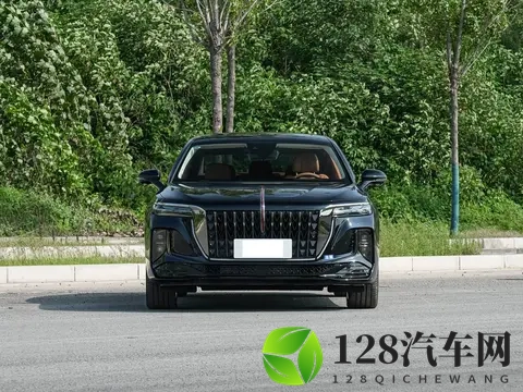 这款中大型车外观豪华，车长超5米1，30T V6+空气悬架，还看啥A6L-1