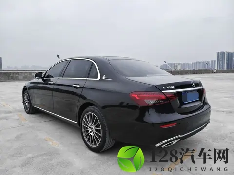 28万多拿下准新奔驰E级，一手车，豪华体验即刻拥有-2