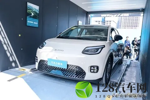 刘强东499万卖车，雷军比亚迪慌了吗？-2