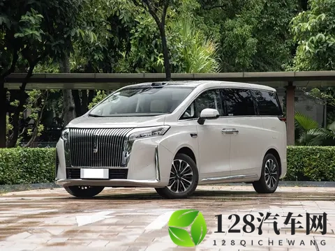 这款插混MPV不足29万起！配激光雷达+四块大屏，后排独立航空座椅-3