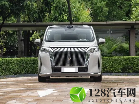 这款插混MPV不足29万起！配激光雷达+四块大屏，后排独立航空座椅-1