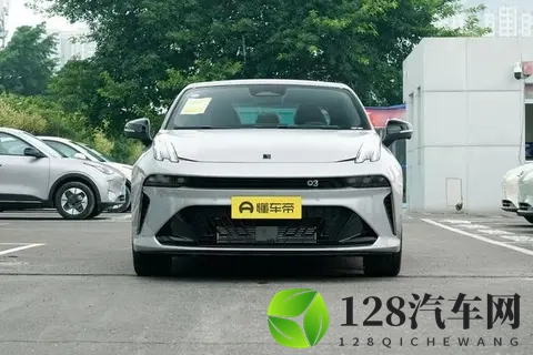 燃油钢炮全面进化 ，试驾第三代领克03，11月购车政策加持，香-1