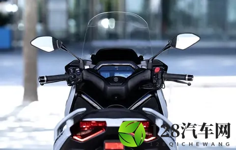 本田“佛沙”和雅马哈“X妹”迎来2026款，250版本很不错！-2