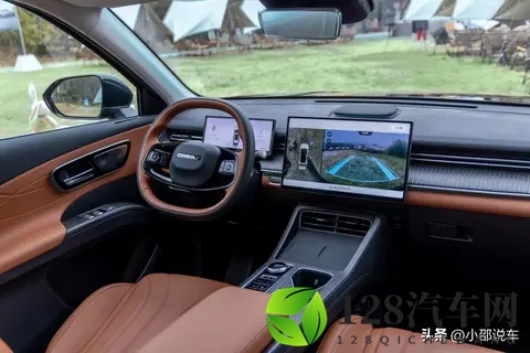 9万块的SUV,竟配了20万车才有的功能?奇瑞这波操作让人看不懂-1
