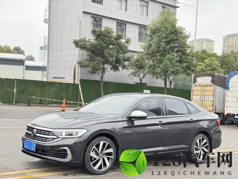 10万多拿下准新一手速腾，家用代步真香！-2