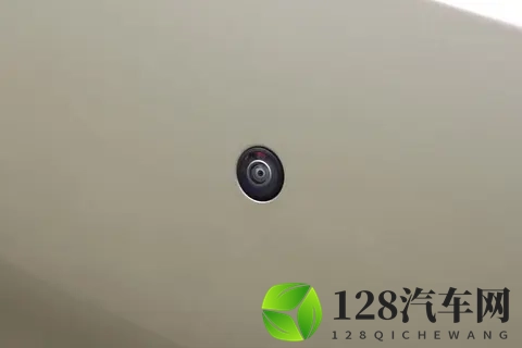 25万级纯电SUV怎么选?这款新车续航超740km,还带免费换电-3