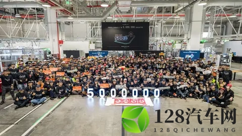 特斯拉上海工厂第500万个电池包下线 安全远超行业标准-1