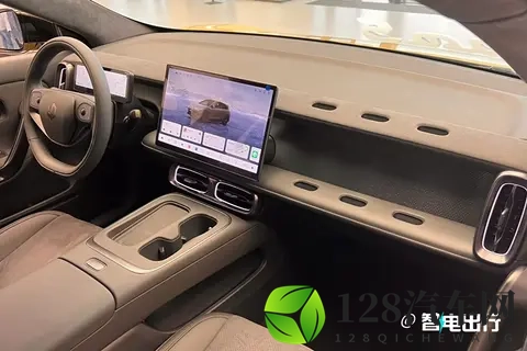 11月28日上市!零跑Lafa 5预售1058万起-3