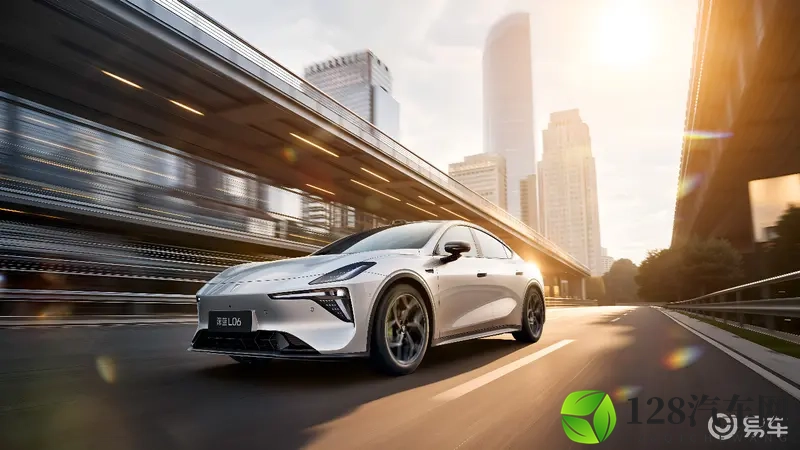 深蓝L06震撼上市!13万起享法拉利级磁流变悬挂-1