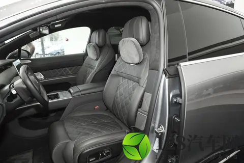 蔚来ET9购车手册:哪一版本更值得买?理性对待配置差异-3