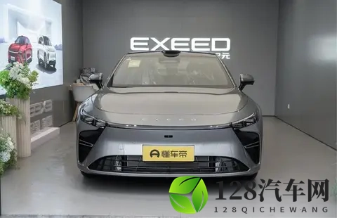 20 万 级纯电轿车选 购攻略：星途星纪元ES如何做到入门即满 配-3