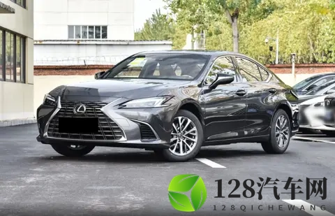 真有勇气，一个膜就贵128万，雷克萨斯ES 200特别版上市-3