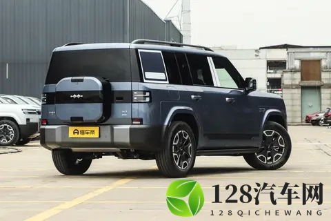 方程豹钛7：“钛7买得钛对了”、“钛7科技大空间SUV”，值得一看-2