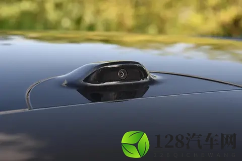 岚图泰山上市背后：写在命名深处的豪华战略-1