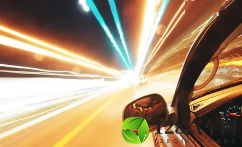 燃油车诈尸级逆袭！销量狂飙打脸新能源，真相让人笑出猪叫！-2