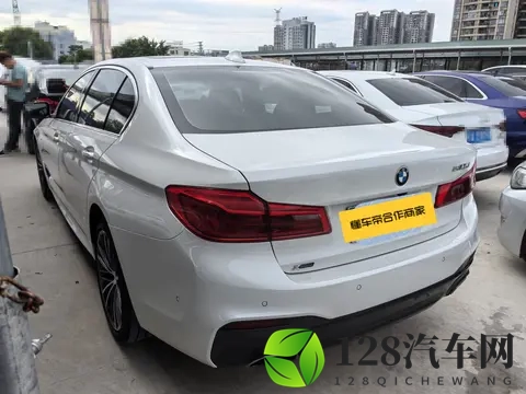 20款宝马5系，8万公里，1988万拿下豪华座驾！-3