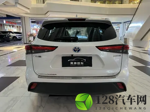 20万出头拿下丰田汉兰达,奶爸家用准新车?-3