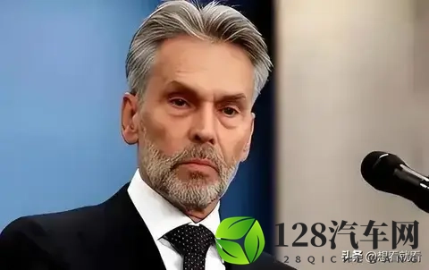 记者质问荷兰首相:你认为荷兰这做法蠢不蠢?他的回应绝了-3