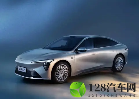 别克至境L7想成功 要先过哪一关-3