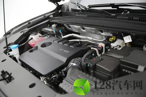 两种造型设计_全系搭16T动力 全新奇瑞瑞虎8限时售929万元起-1