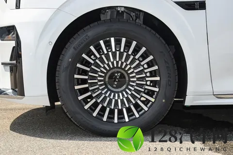 全能奶爸新宠，极氪009：家用太香了，优惠再加码，抄底好时机！-1