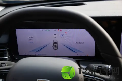 23款红旗HS5：准新一手车，16万公里，1238万带回家-3